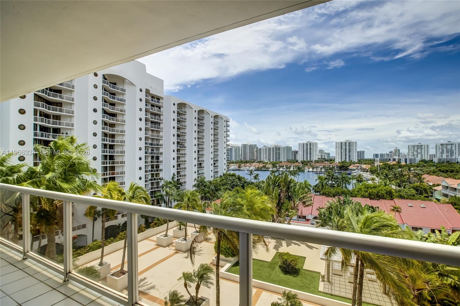 3600 Yacht Club Dr # 703