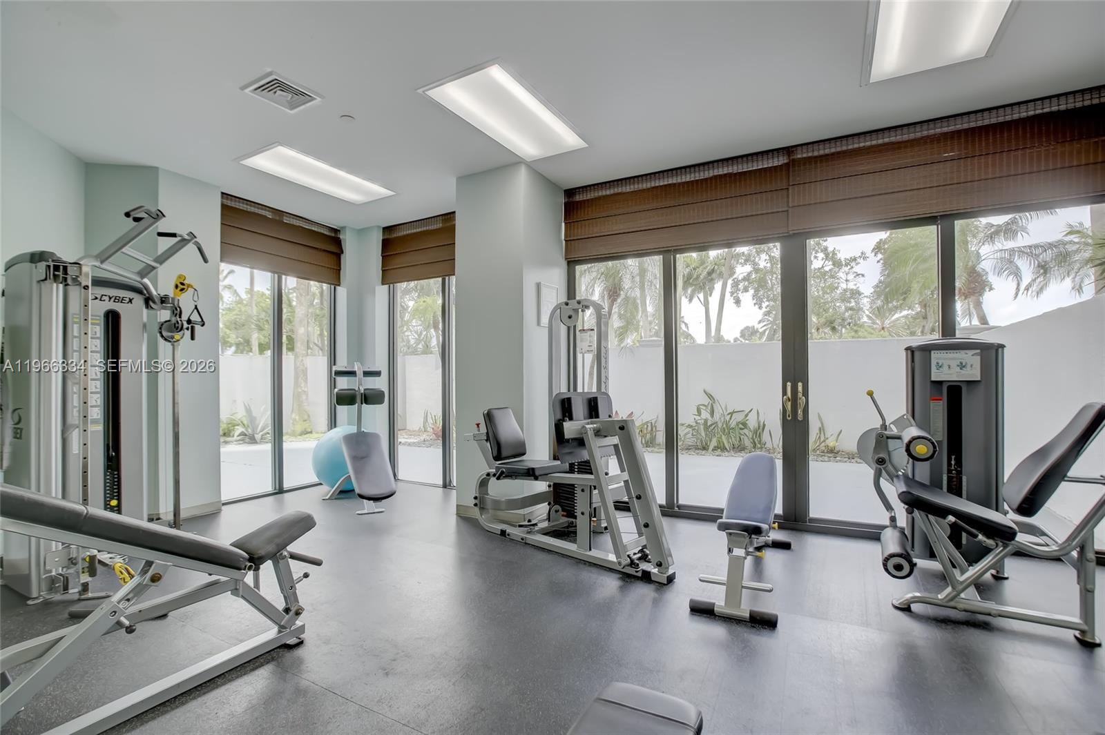 3600 Yacht Club Dr # 703