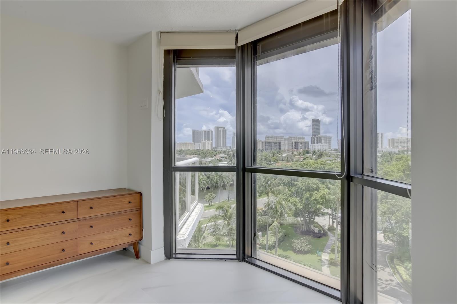 3600 Yacht Club Dr # 703