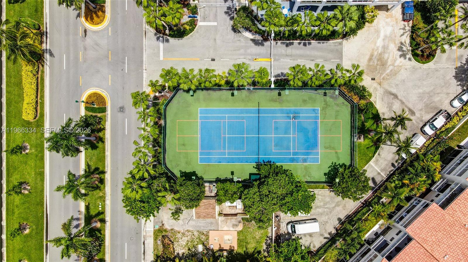 3600 Yacht Club Dr # 703