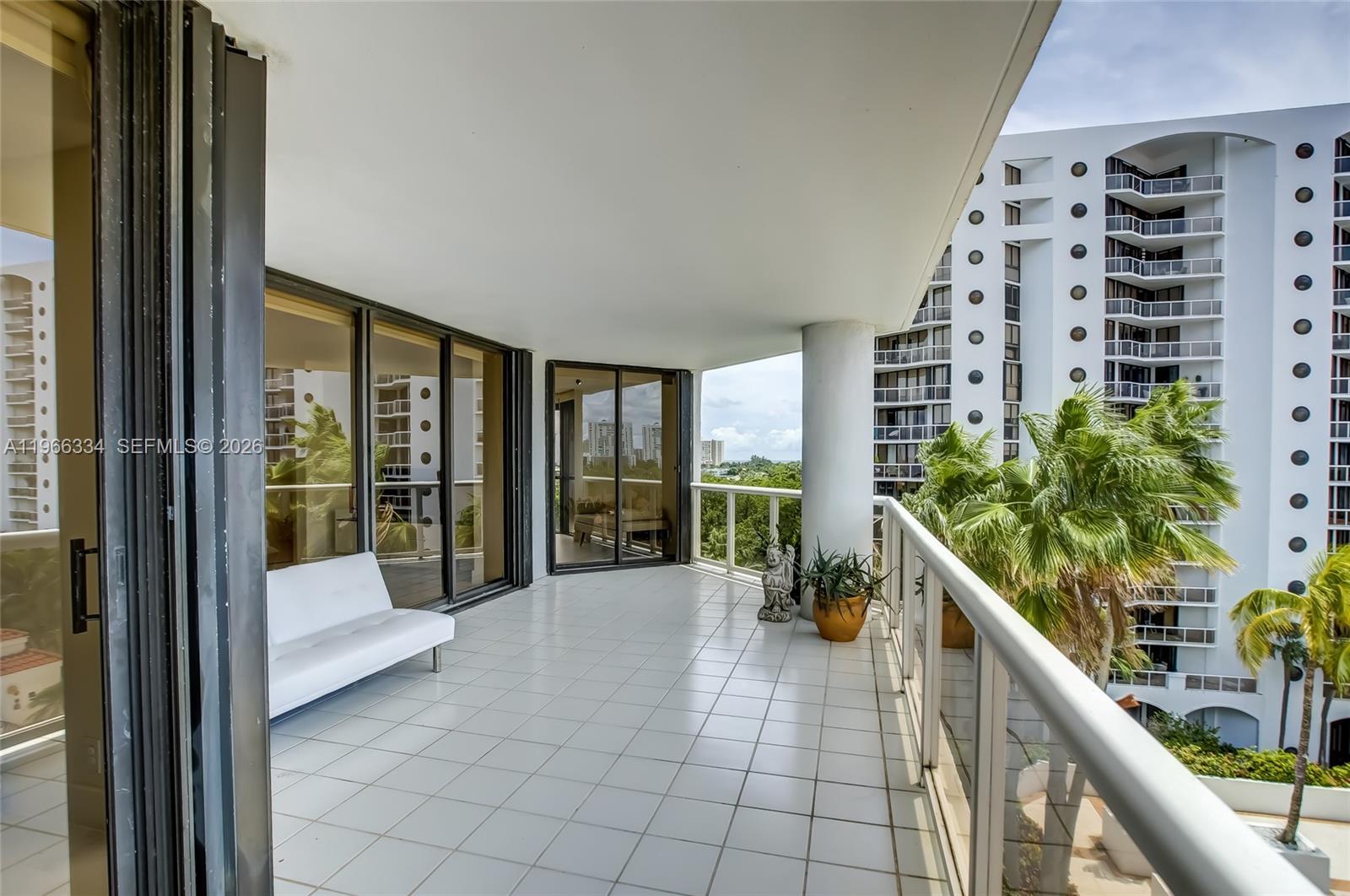 3600 Yacht Club Dr # 703