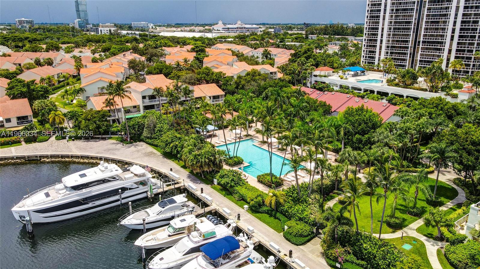 3600 Yacht Club Dr # 703