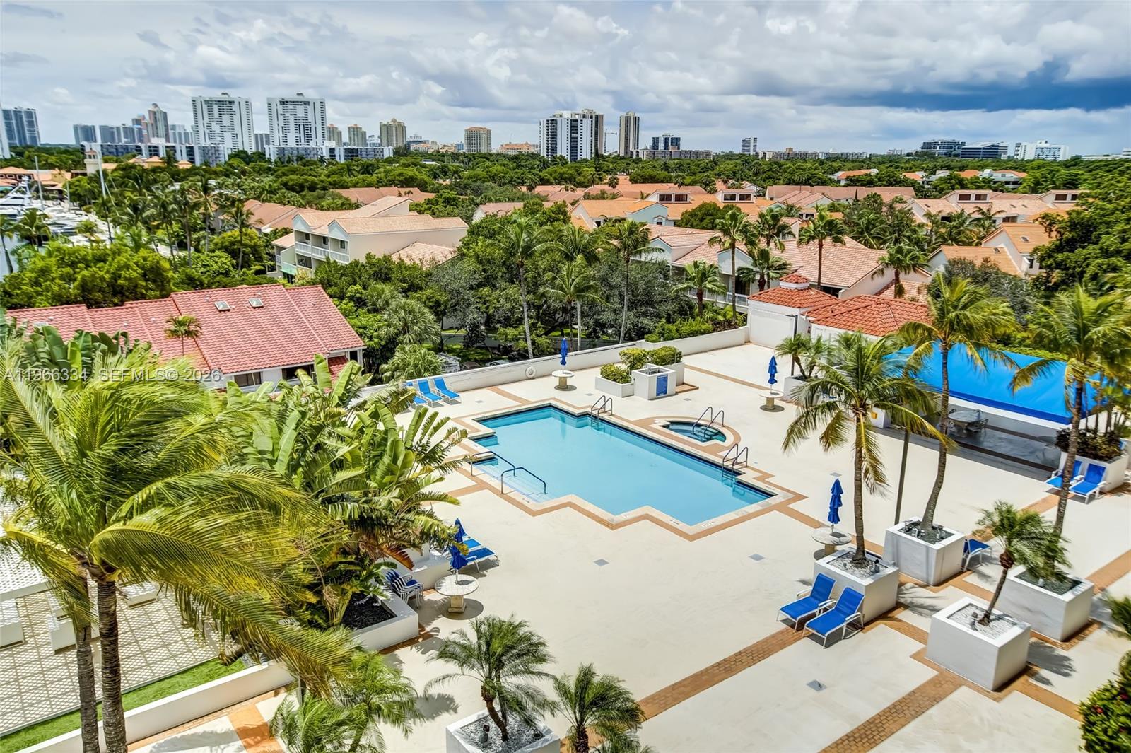 3600 Yacht Club Dr # 703