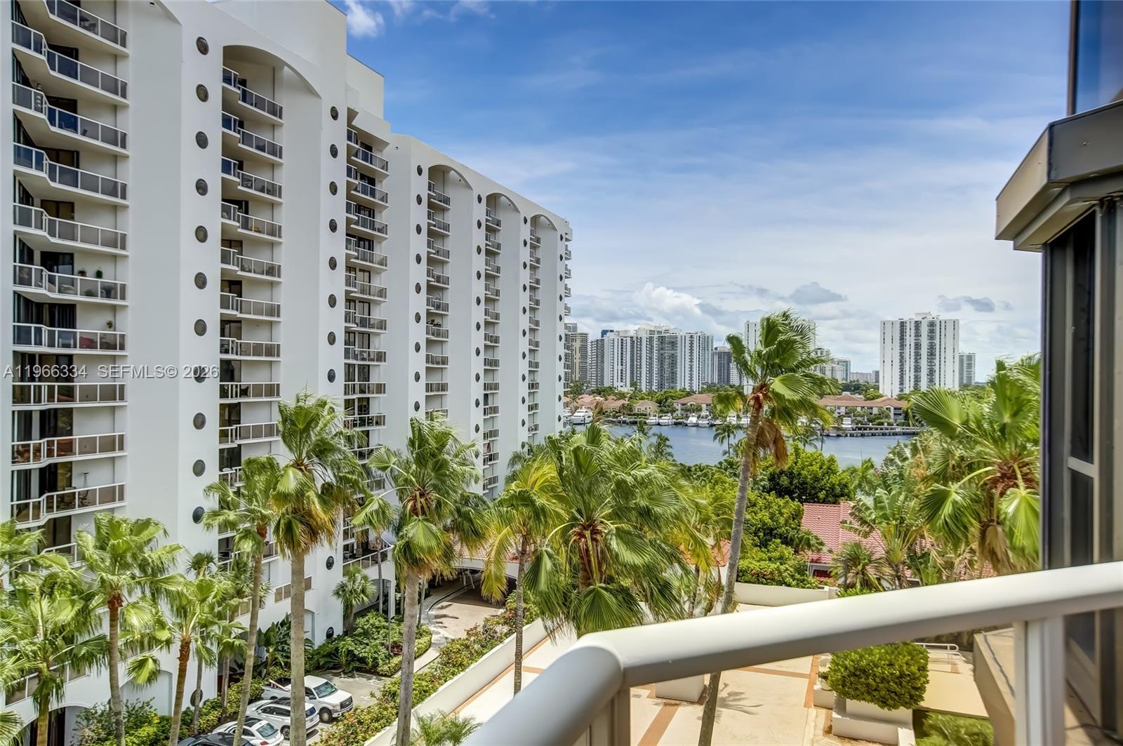 3600 Yacht Club Dr # 703