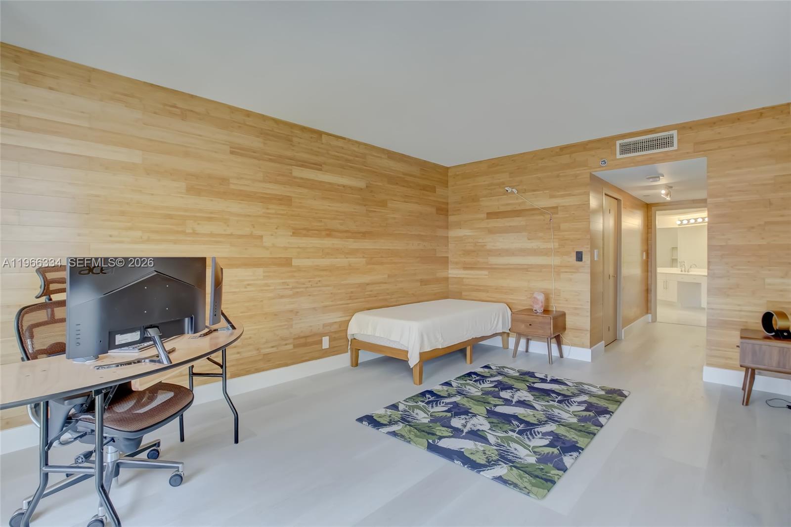 3600 Yacht Club Dr # 703