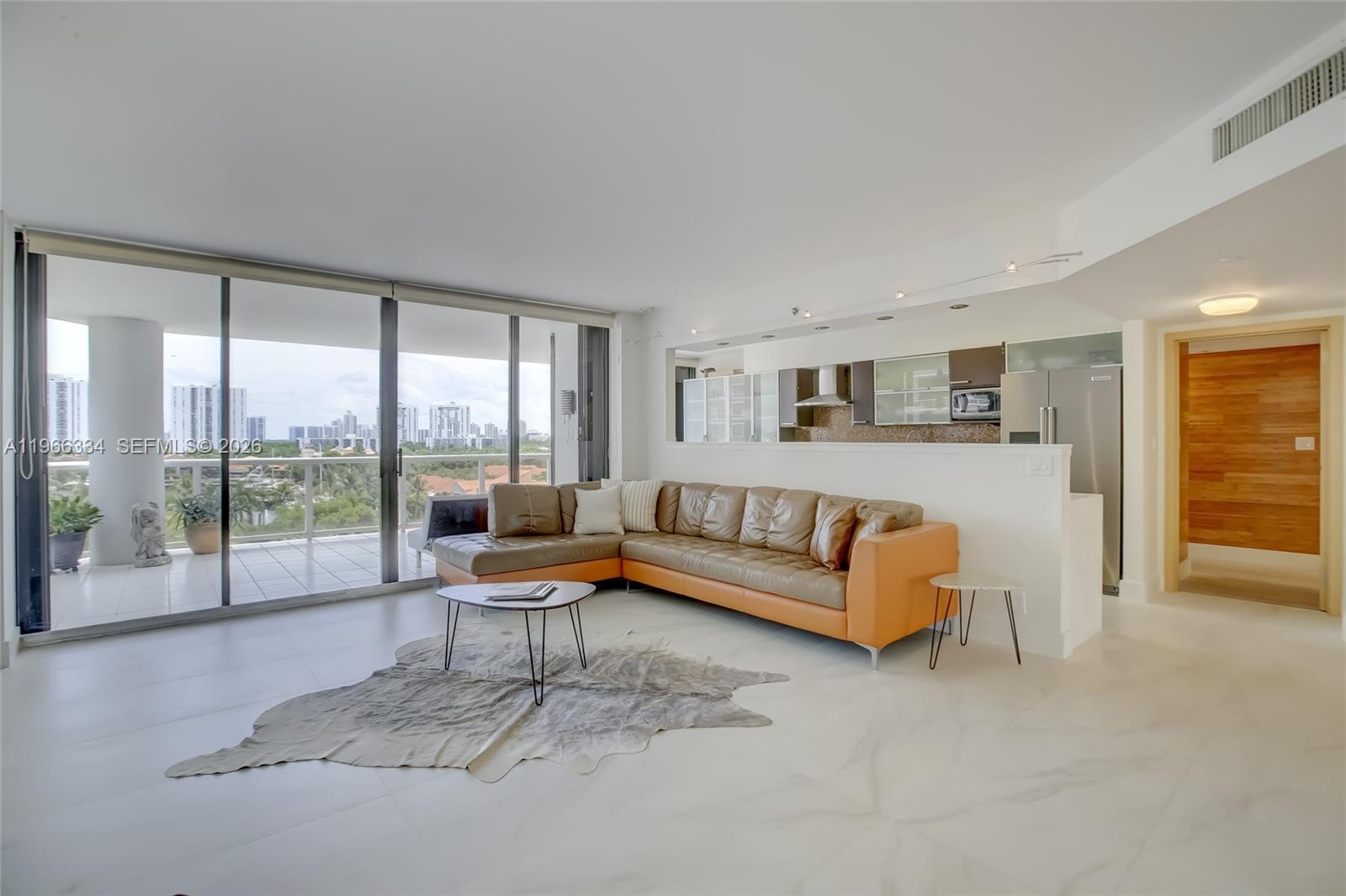 3600 Yacht Club Dr # 703