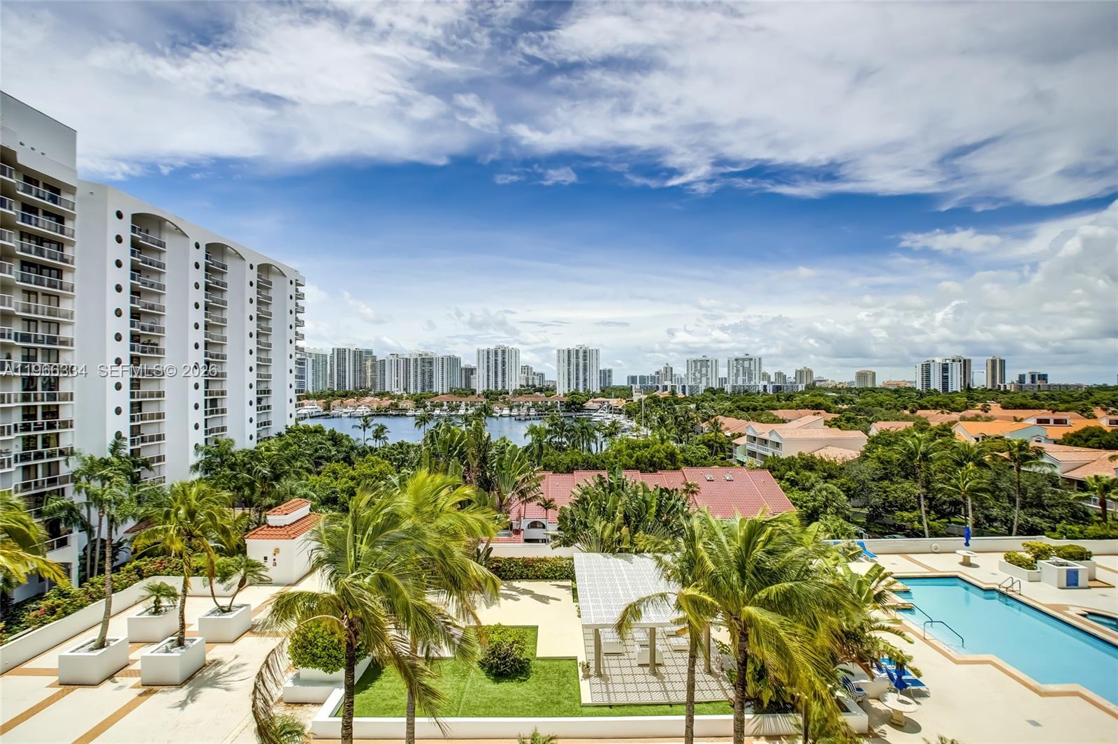 3600 Yacht Club Dr # 703