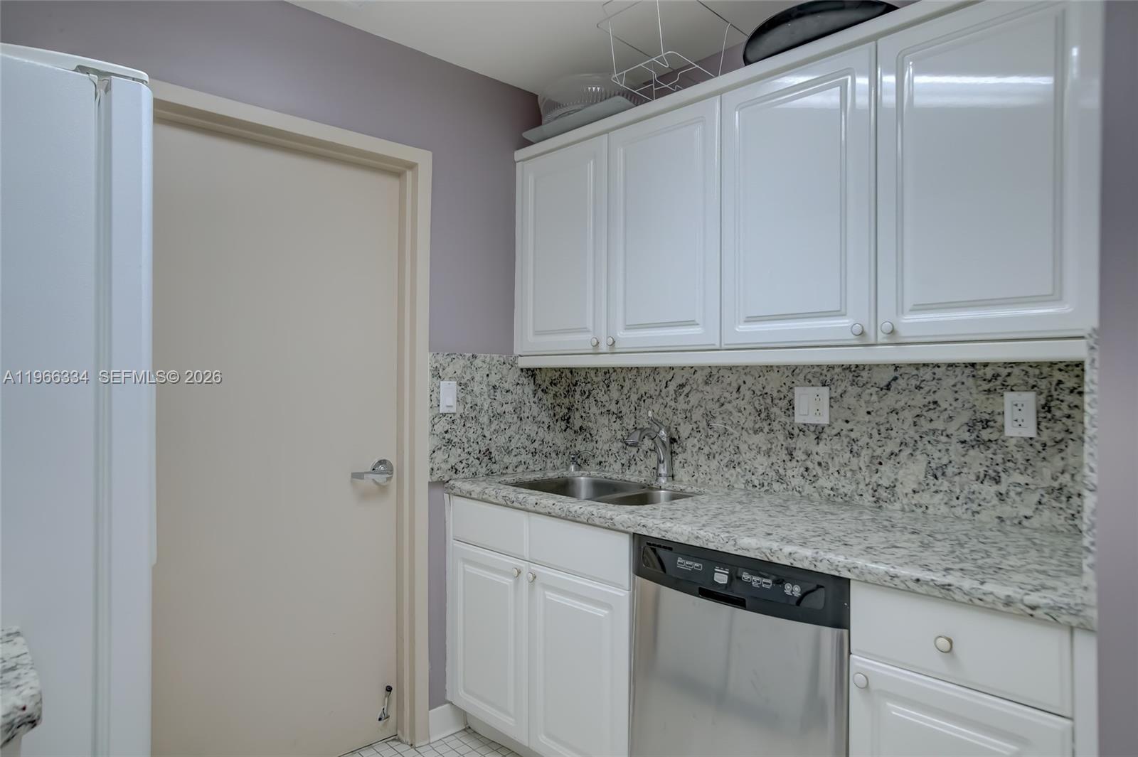 3600 Yacht Club Dr # 703