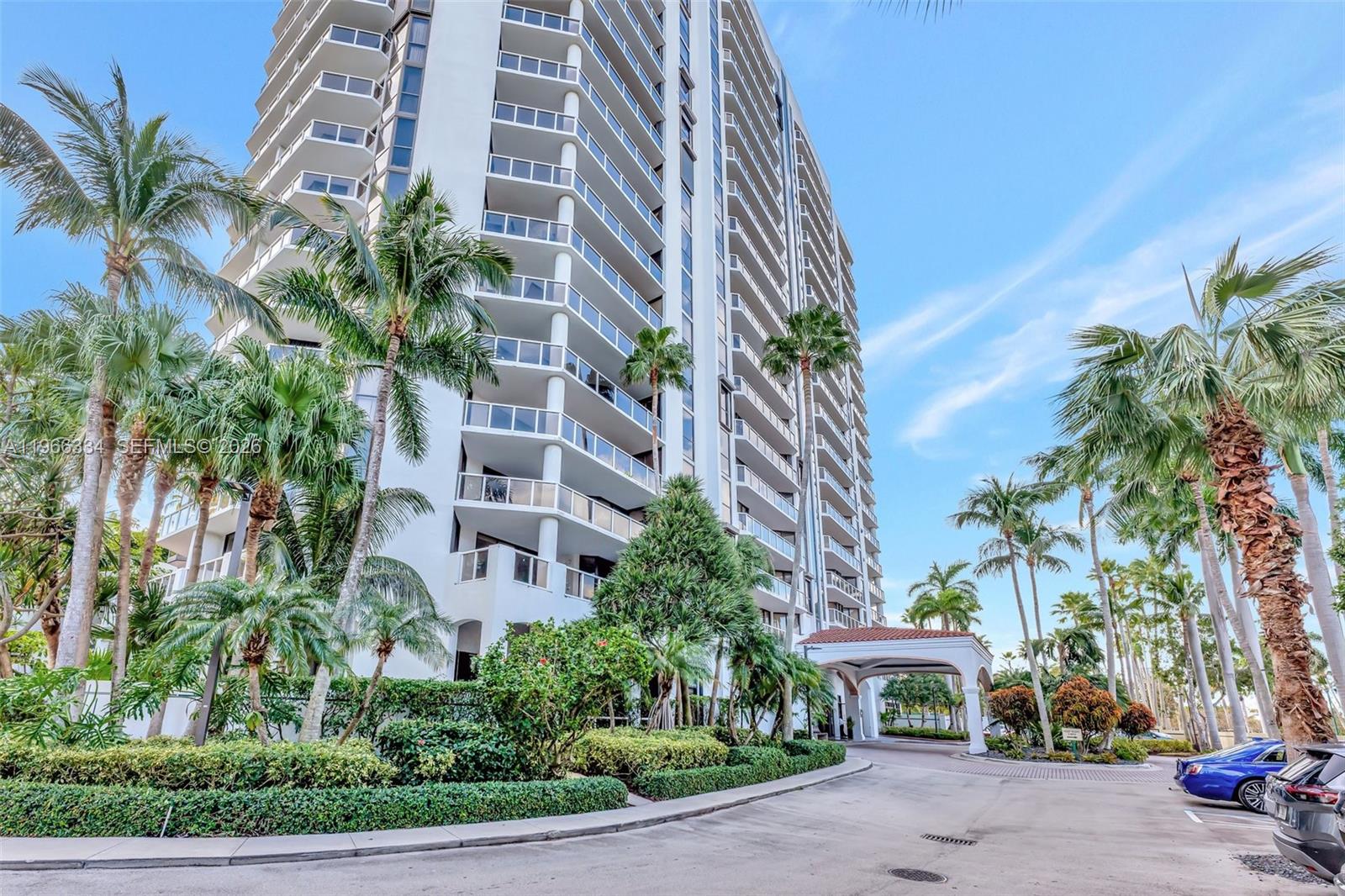 3600 Yacht Club Dr # 703