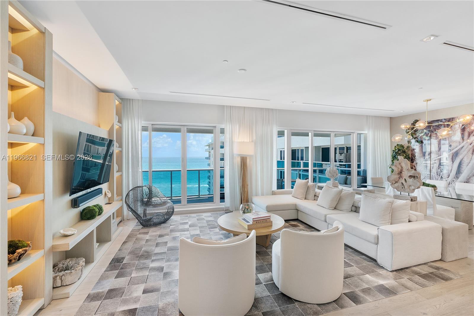 102 24th St # 1612 Unit: PH-1612