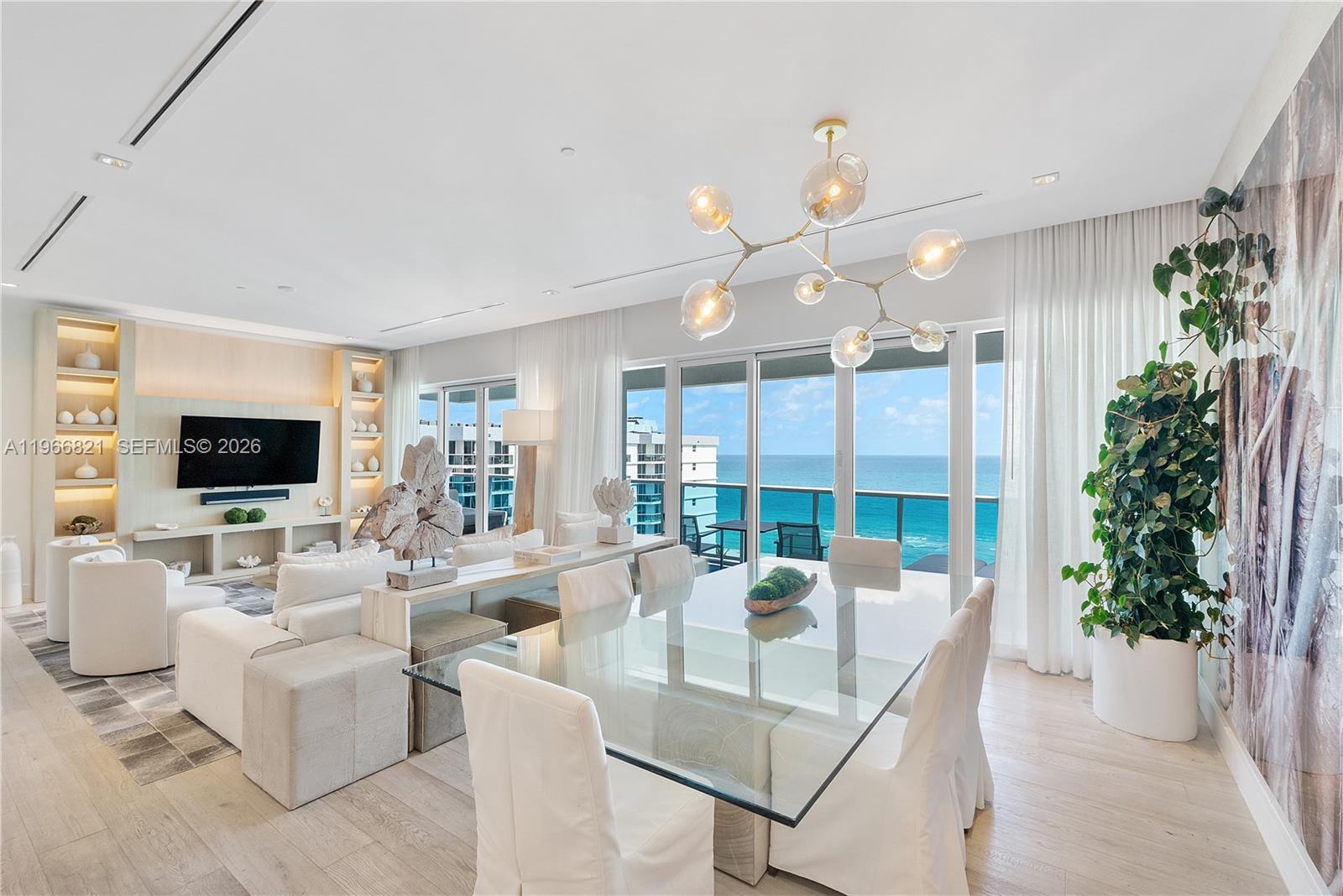 102 24th St # 1612 Unit: PH-1612