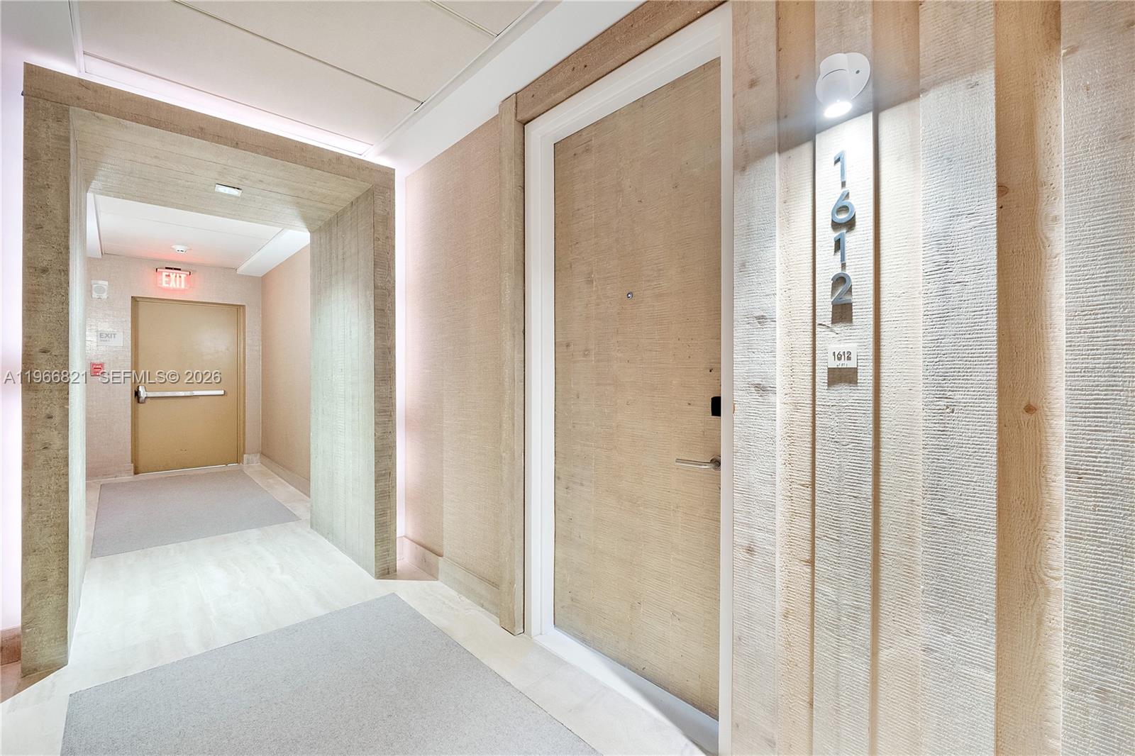 102 24th St # 1612 Unit: PH-1612