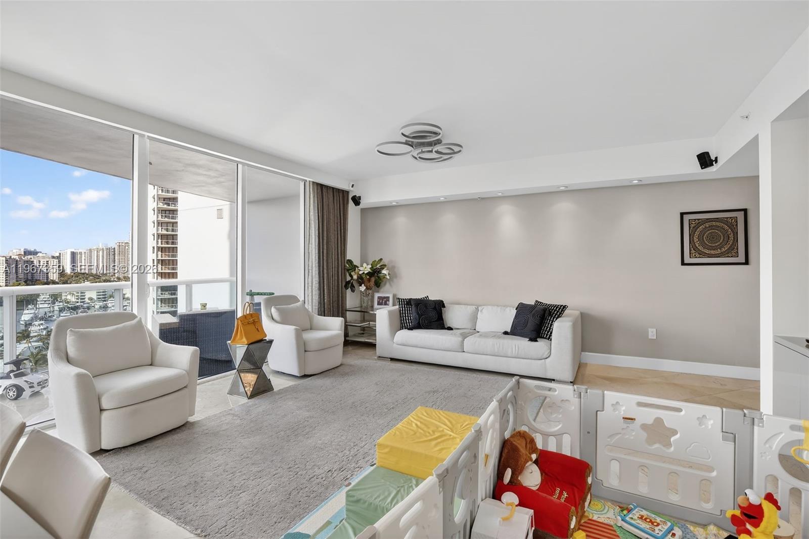 19400 Turnberry Way # 1012