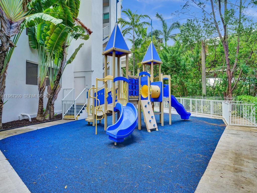 19400 Turnberry Way # 1012