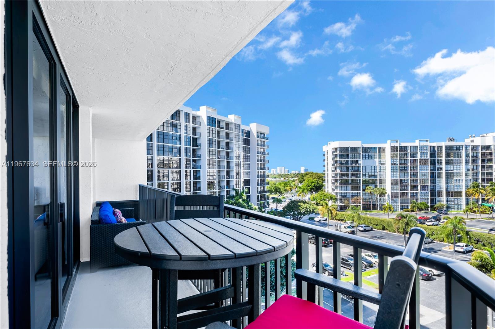 600 Parkview Dr # 621