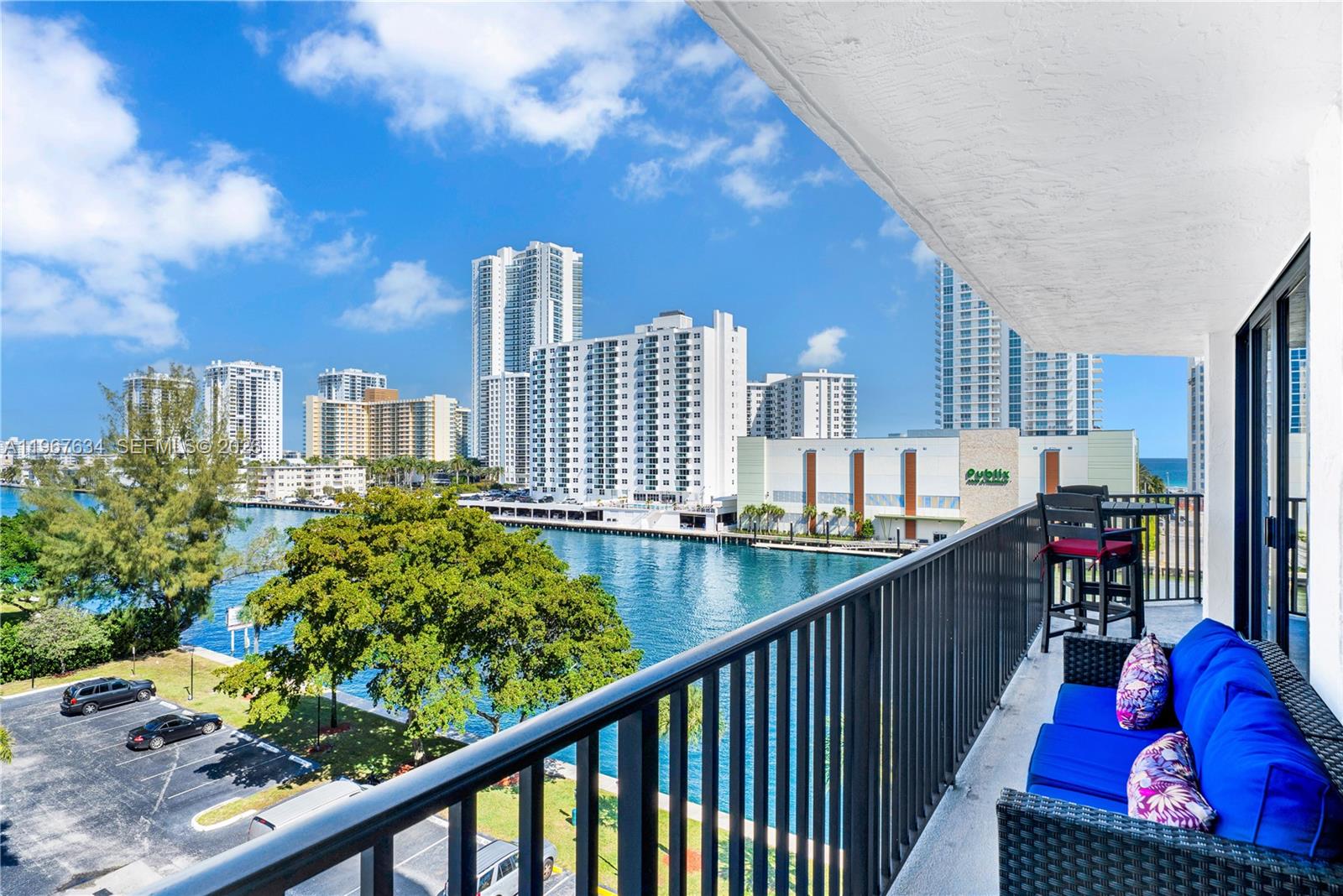 600 Parkview Dr # 621