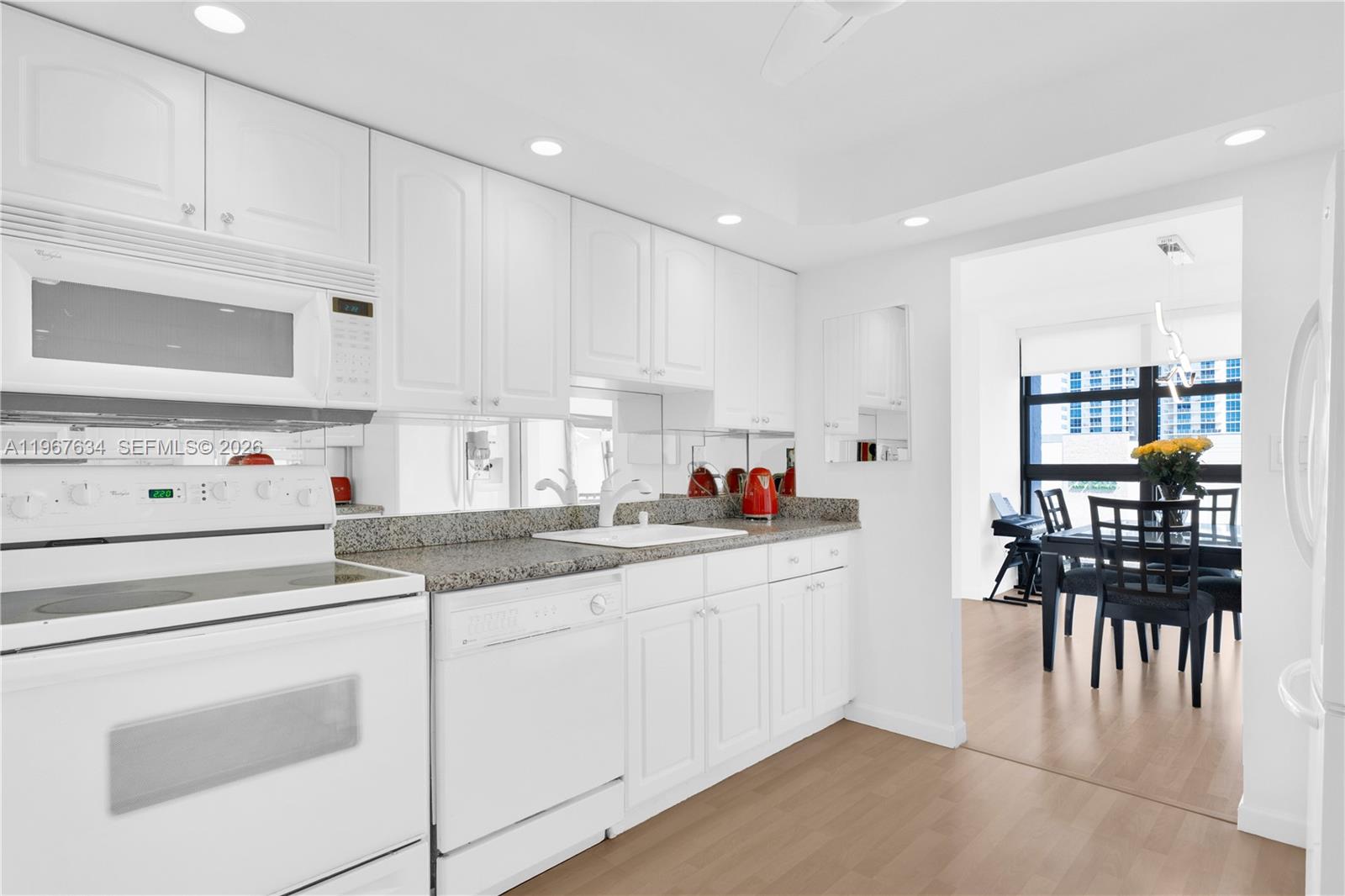 600 Parkview Dr # 621