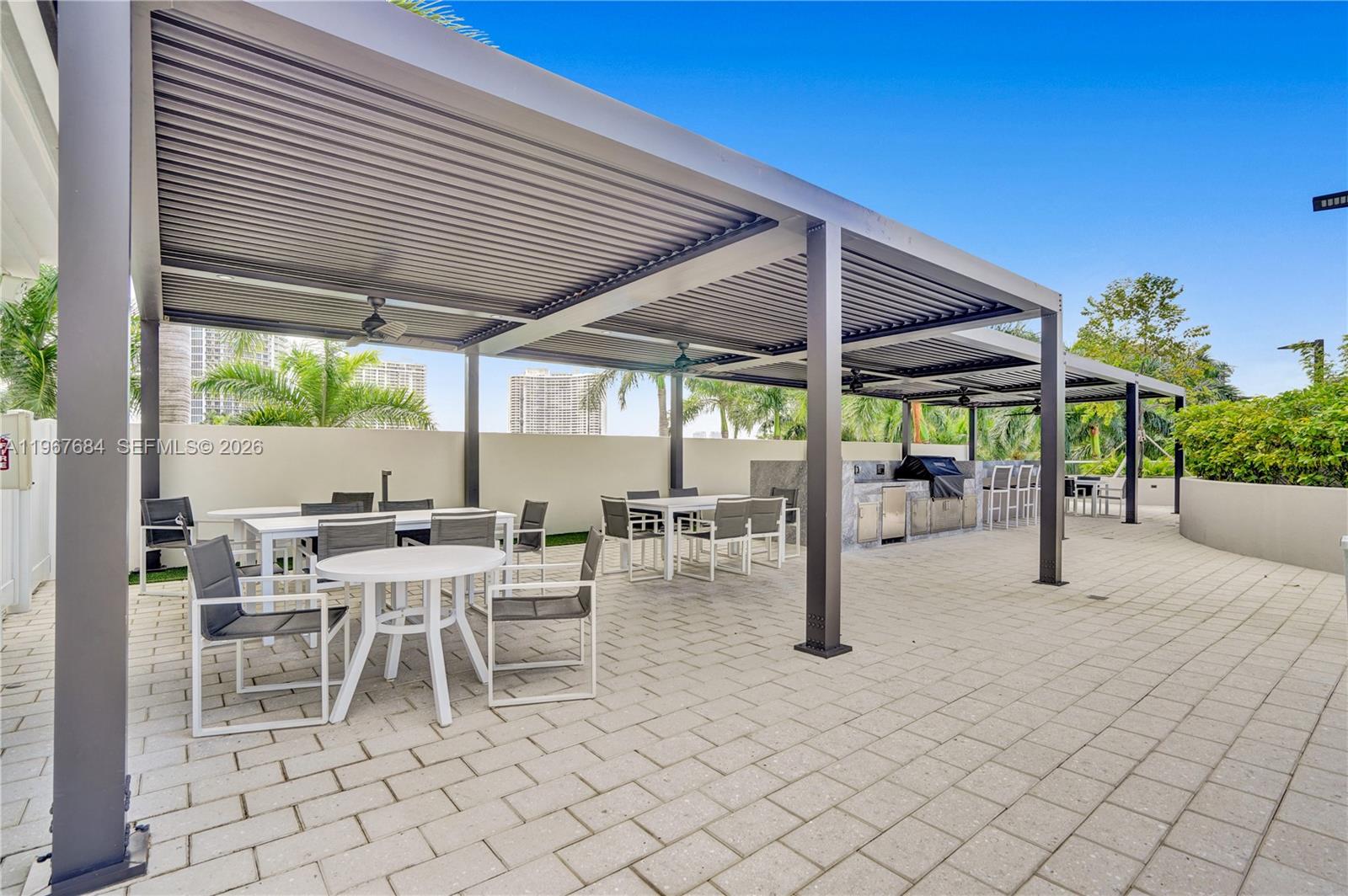 7000 Island Blvd # 2404