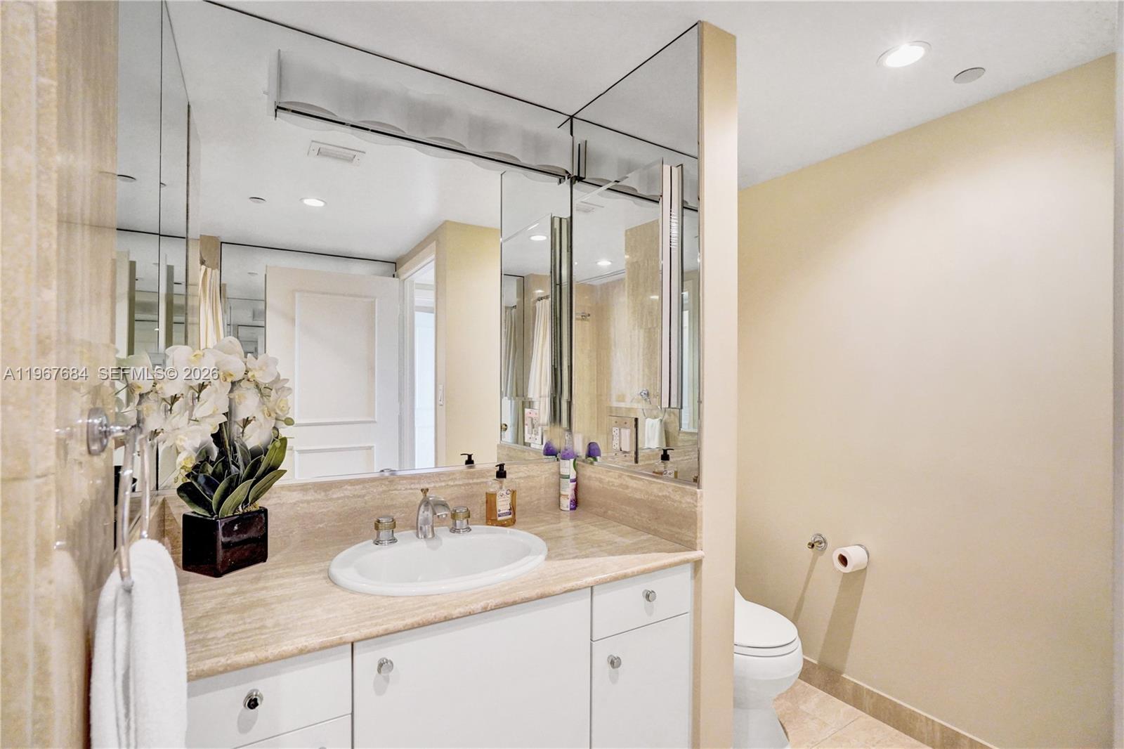 7000 Island Blvd # 2404