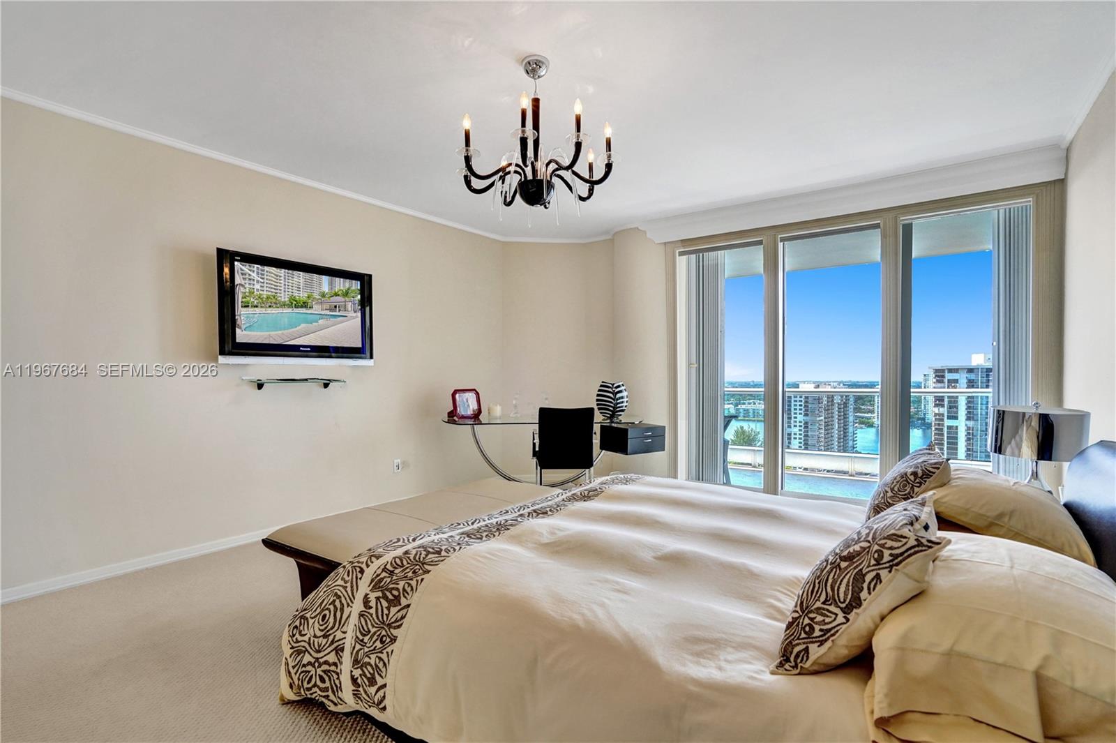 7000 Island Blvd # 2404