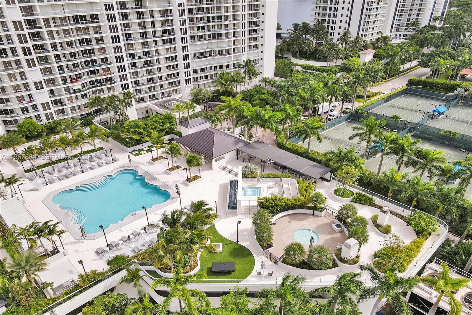 7000 Island Blvd # 2404