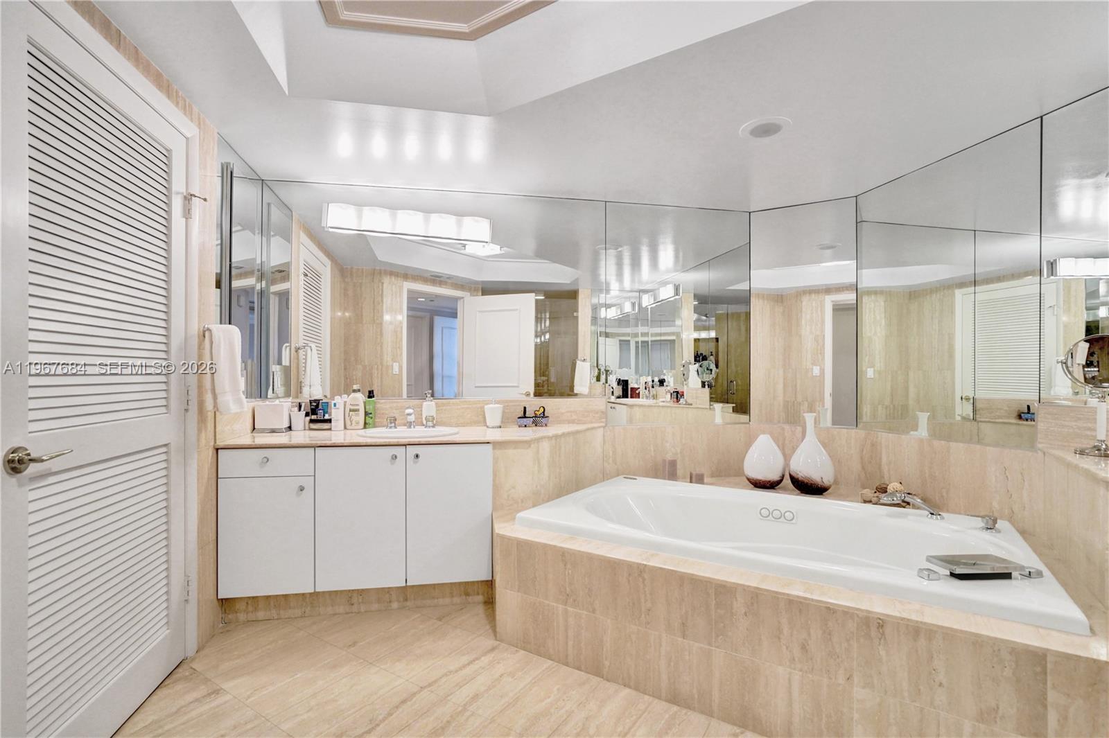 7000 Island Blvd # 2404