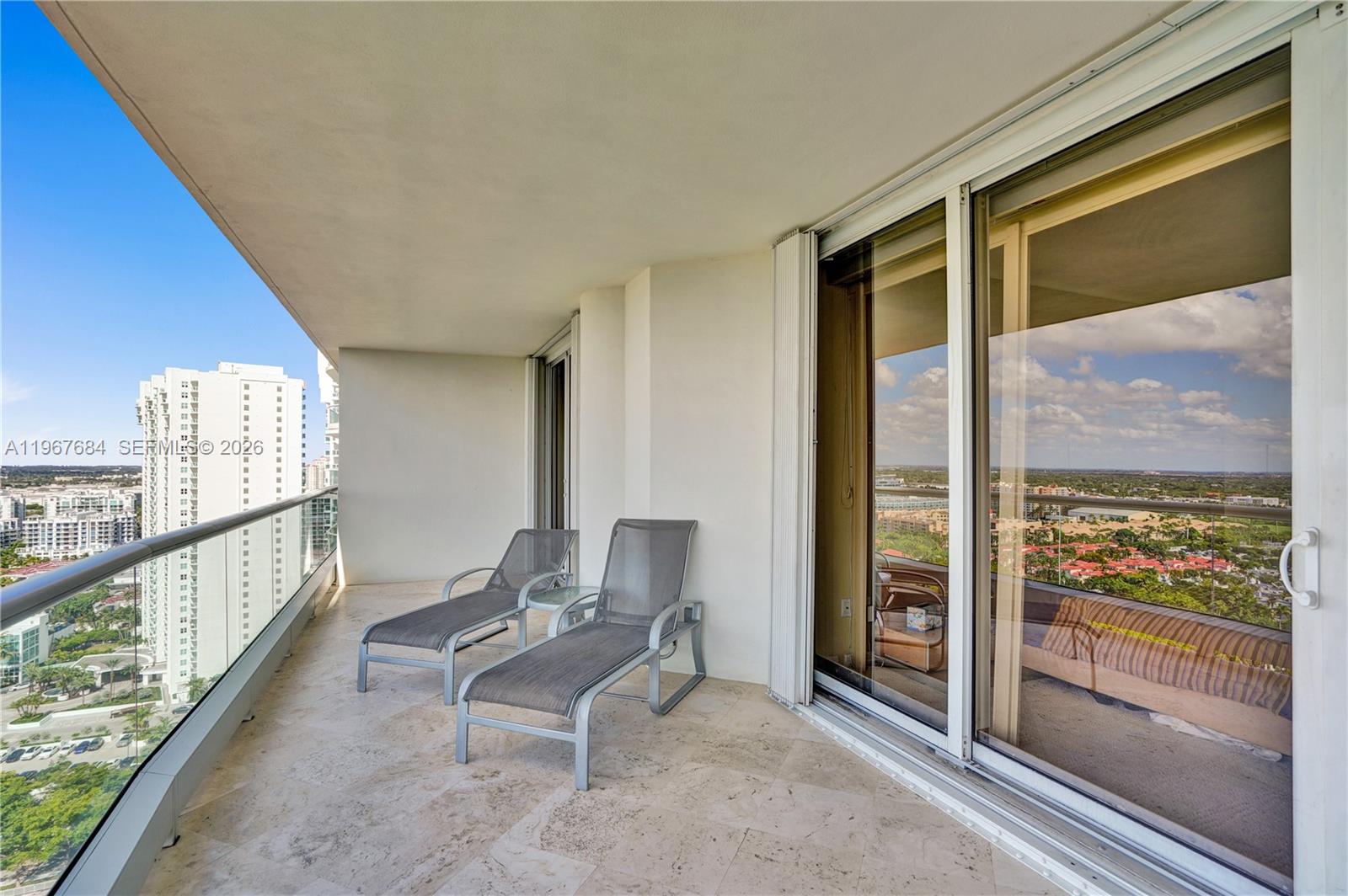 7000 Island Blvd # 2404