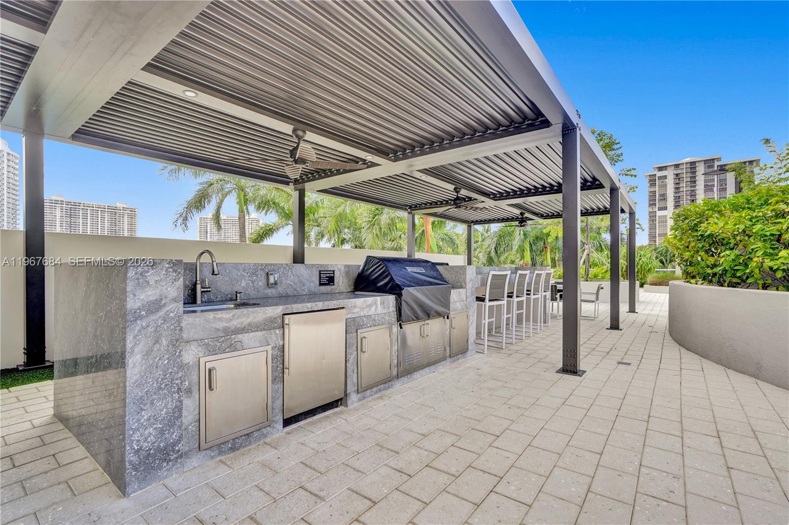 7000 Island Blvd # 2404