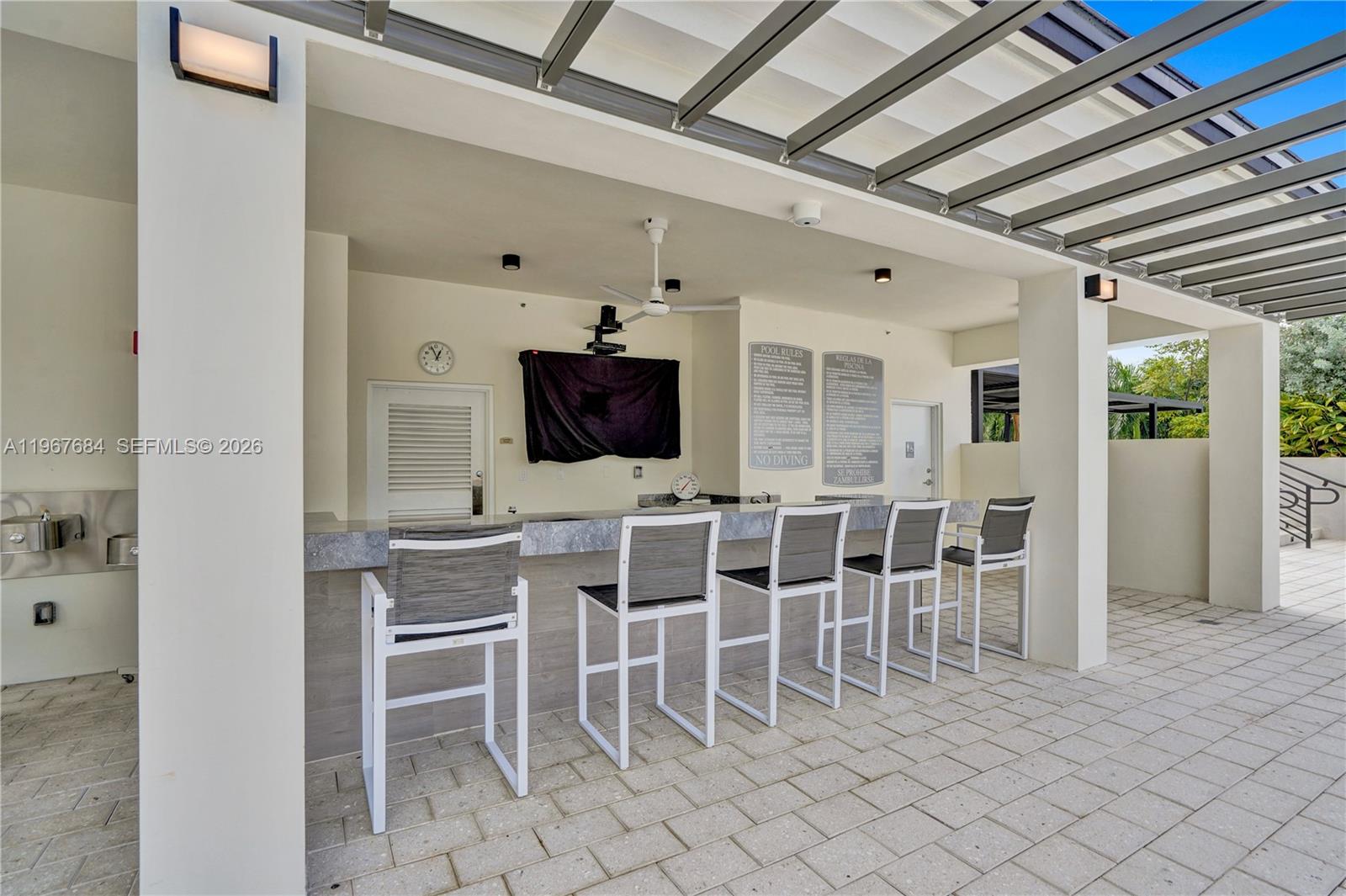 7000 Island Blvd # 2404