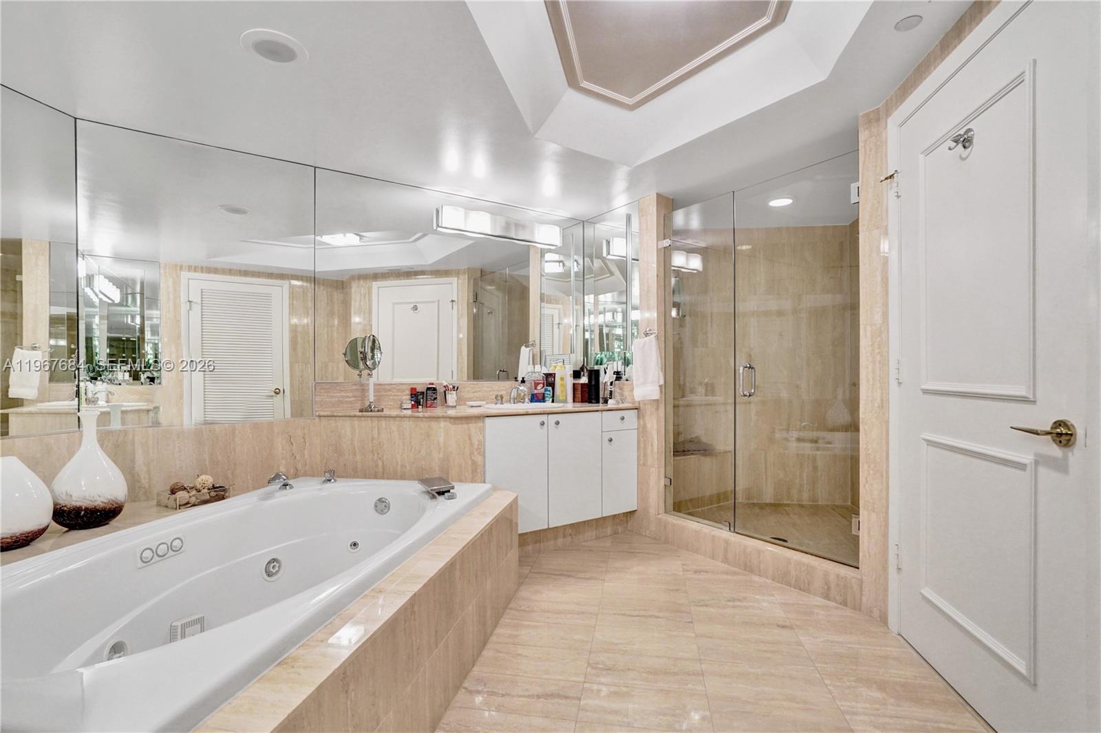 7000 Island Blvd # 2404