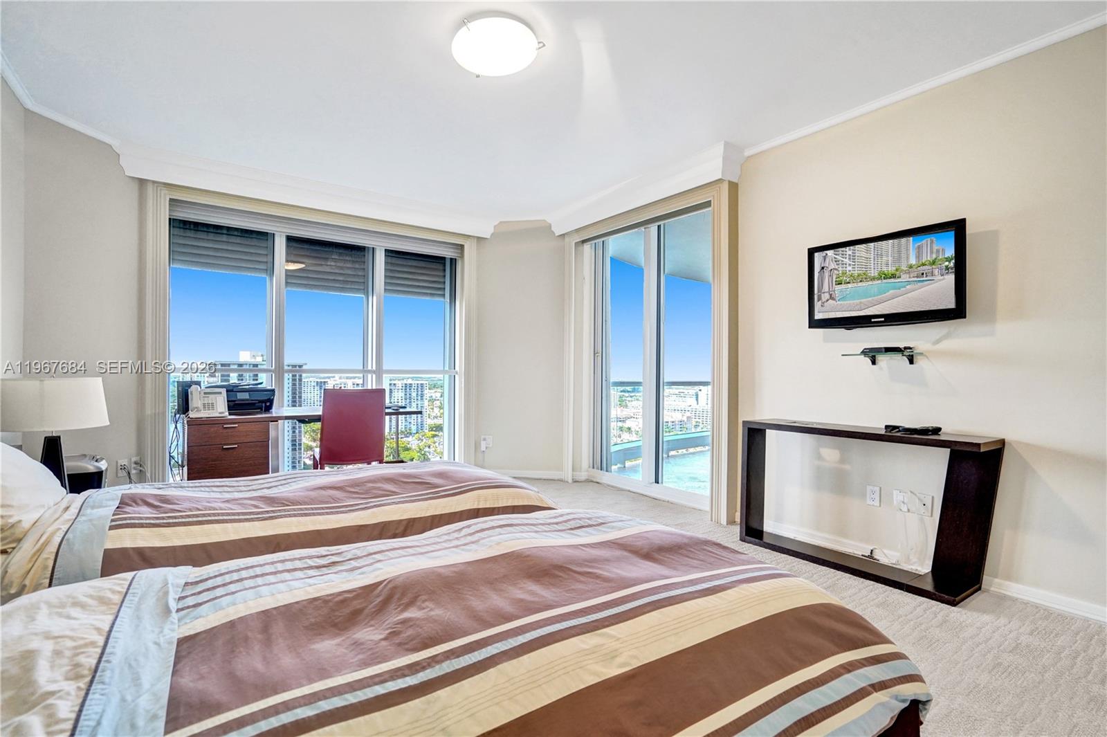 7000 Island Blvd # 2404