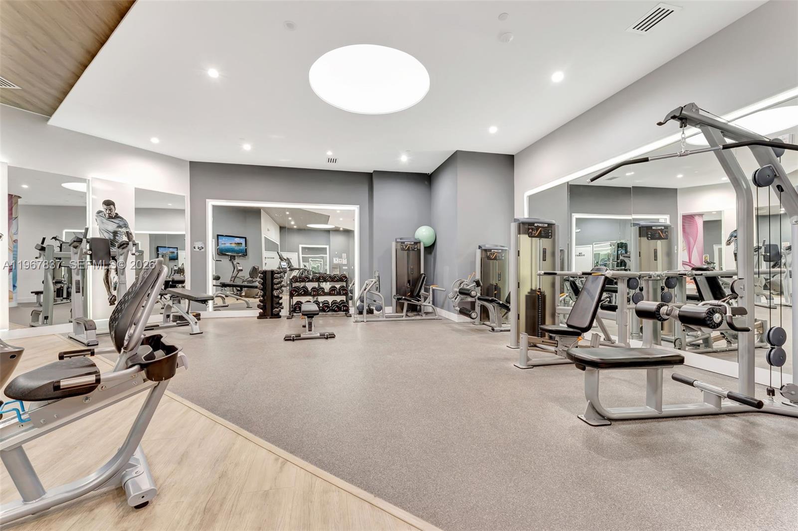 3610 Yacht Club Dr # 701