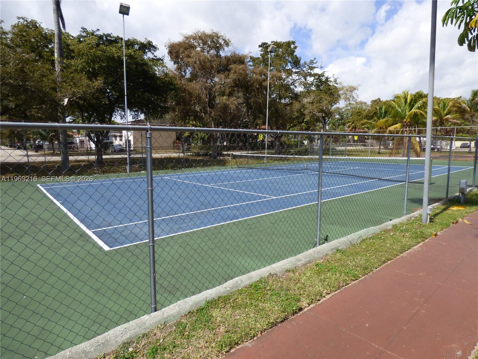 12035 NE 2nd Ave # A423