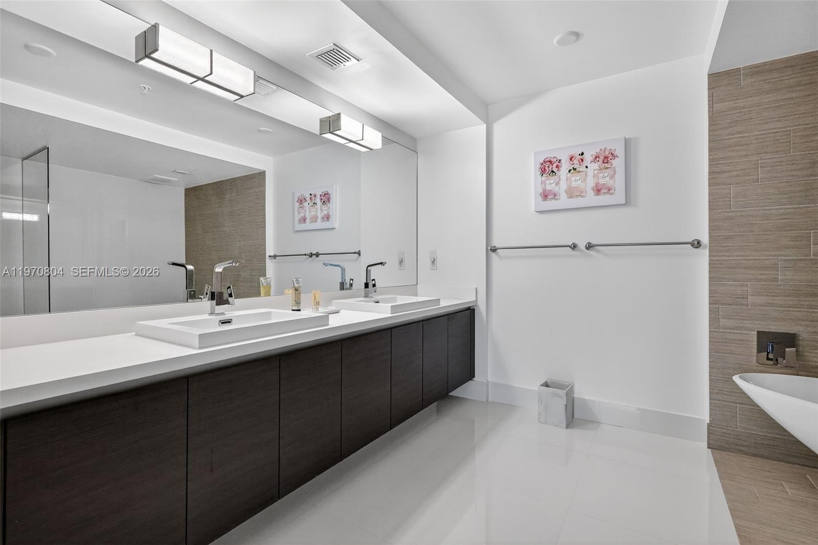 300 Sunny Isles Blvd # 804 Unit: 4-804