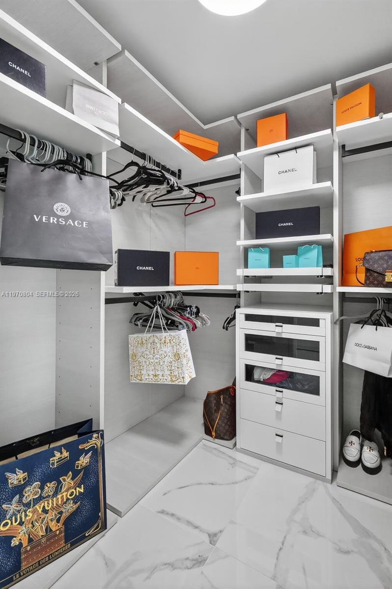 300 Sunny Isles Blvd # 804 Unit: 4-804