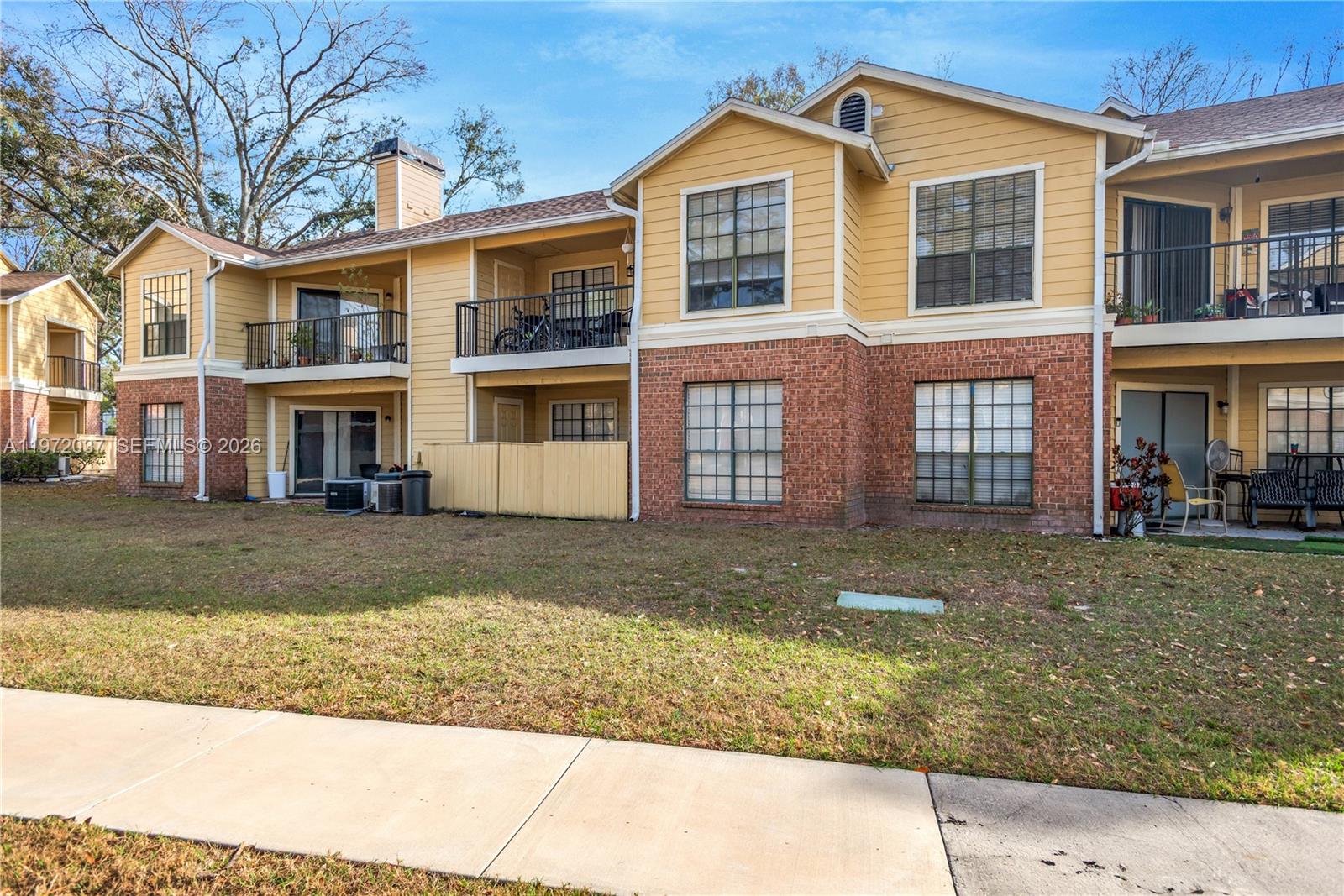 8613 Mallard Reserve Dr # 102