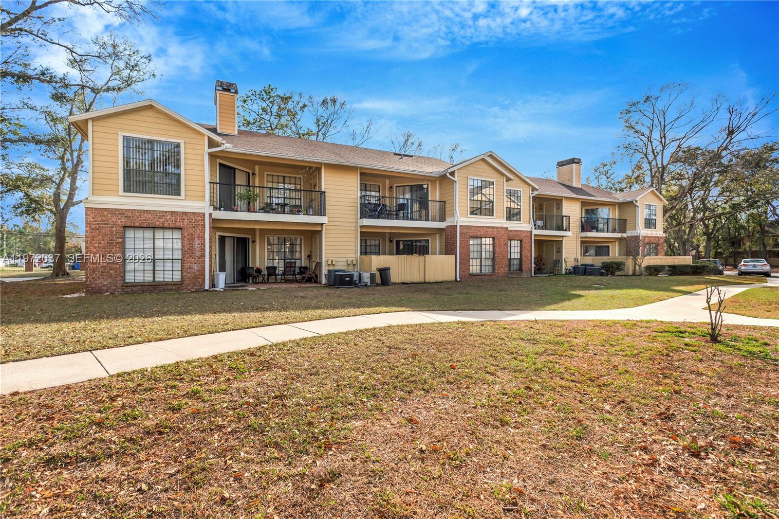 8613 Mallard Reserve Dr # 102
