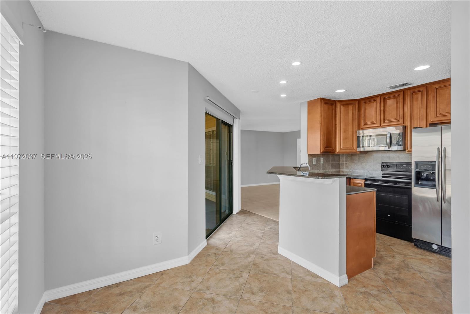 8613 Mallard Reserve Dr # 102