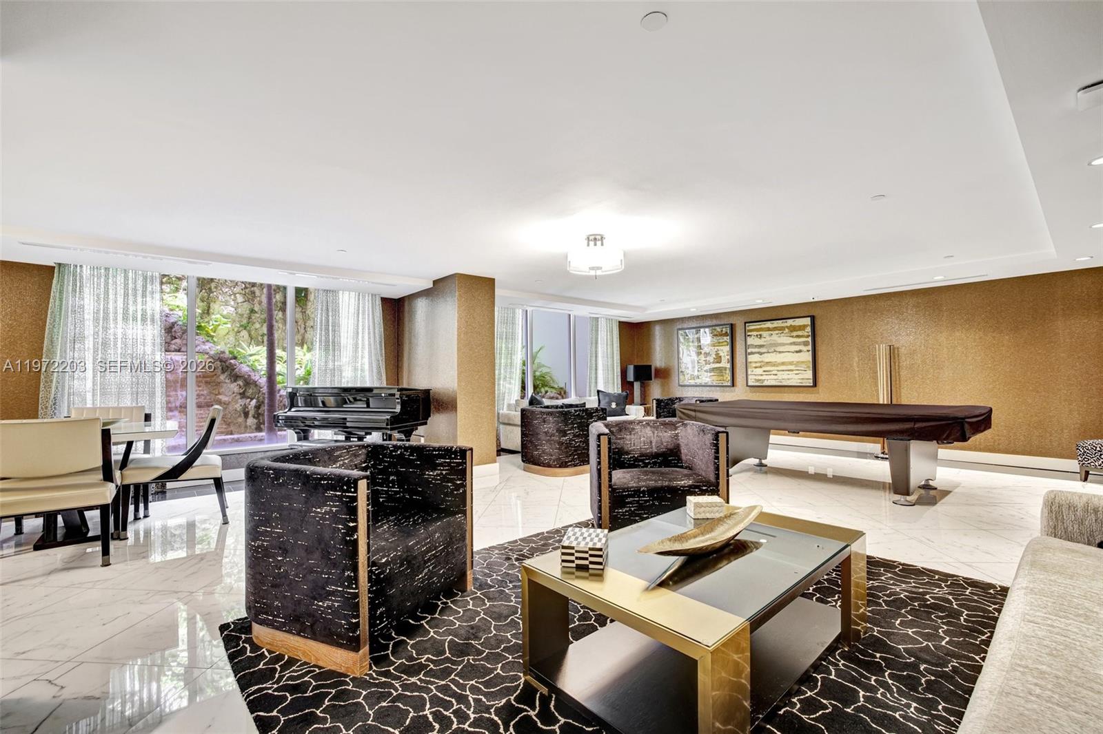 21200 Point Pl Unit: PH2804