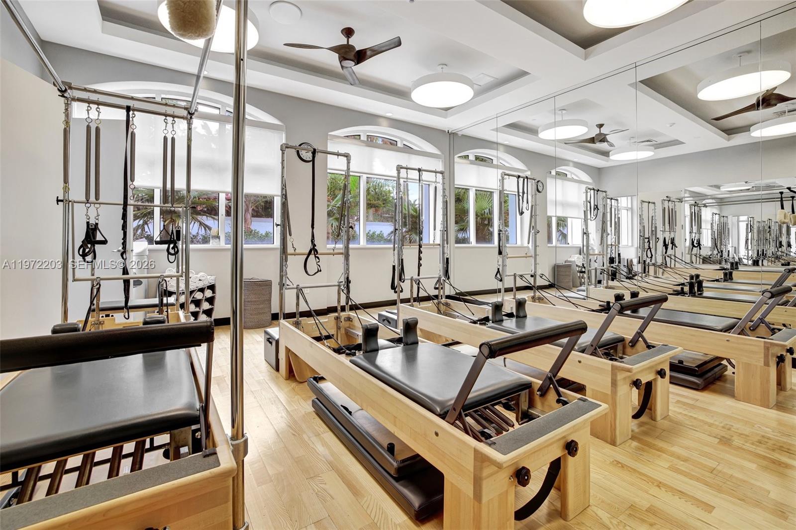 21200 Point Pl Unit: PH2804