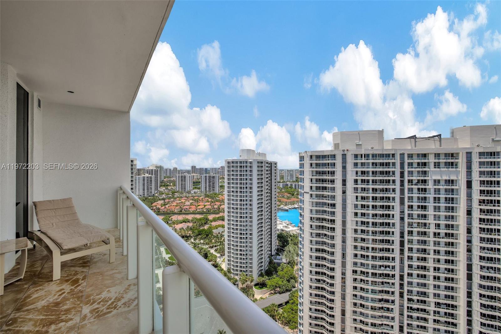 21200 Point Pl Unit: PH2804