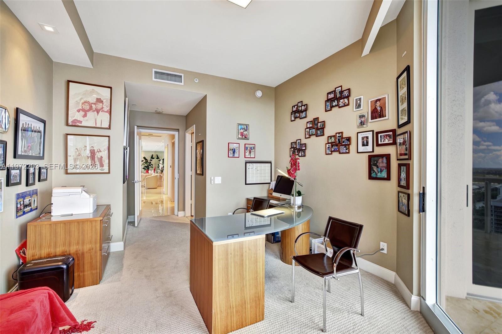 21200 Point Pl Unit: PH2804