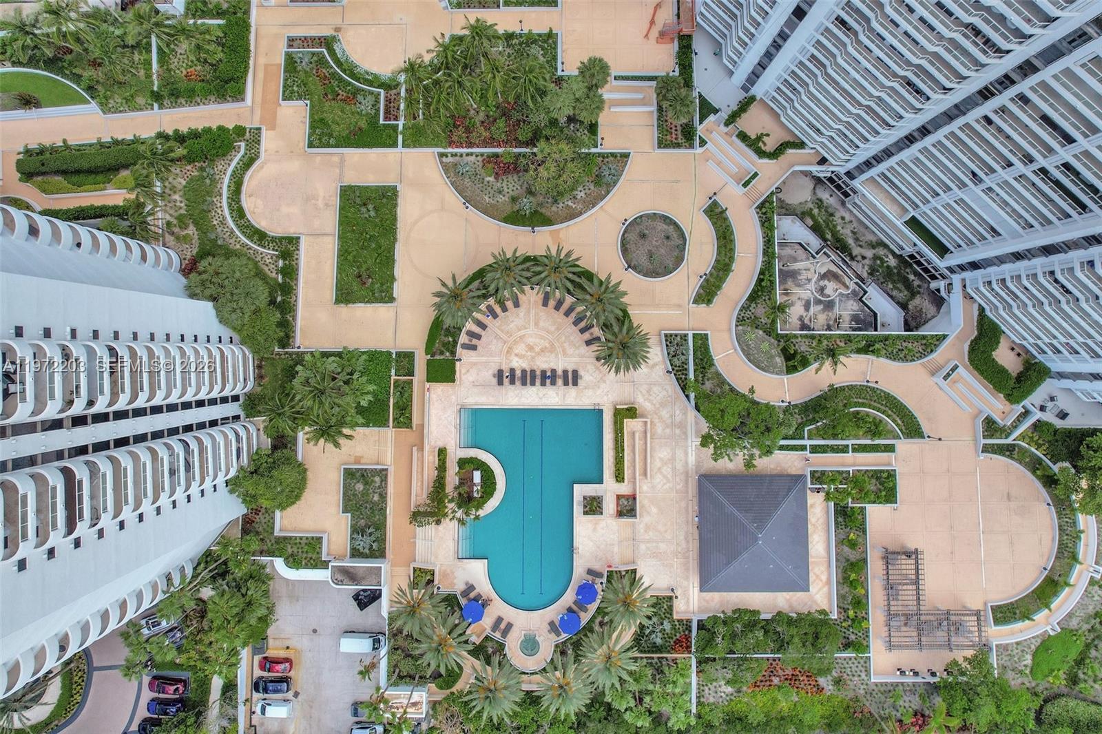 21200 Point Pl Unit: PH2804