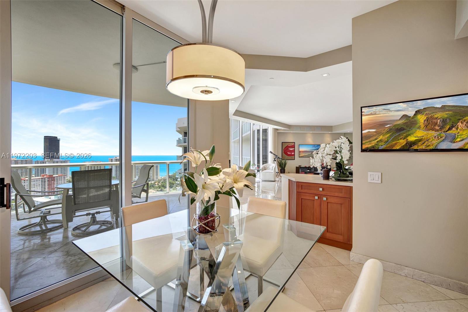 21200 Point Pl Unit: PH2804