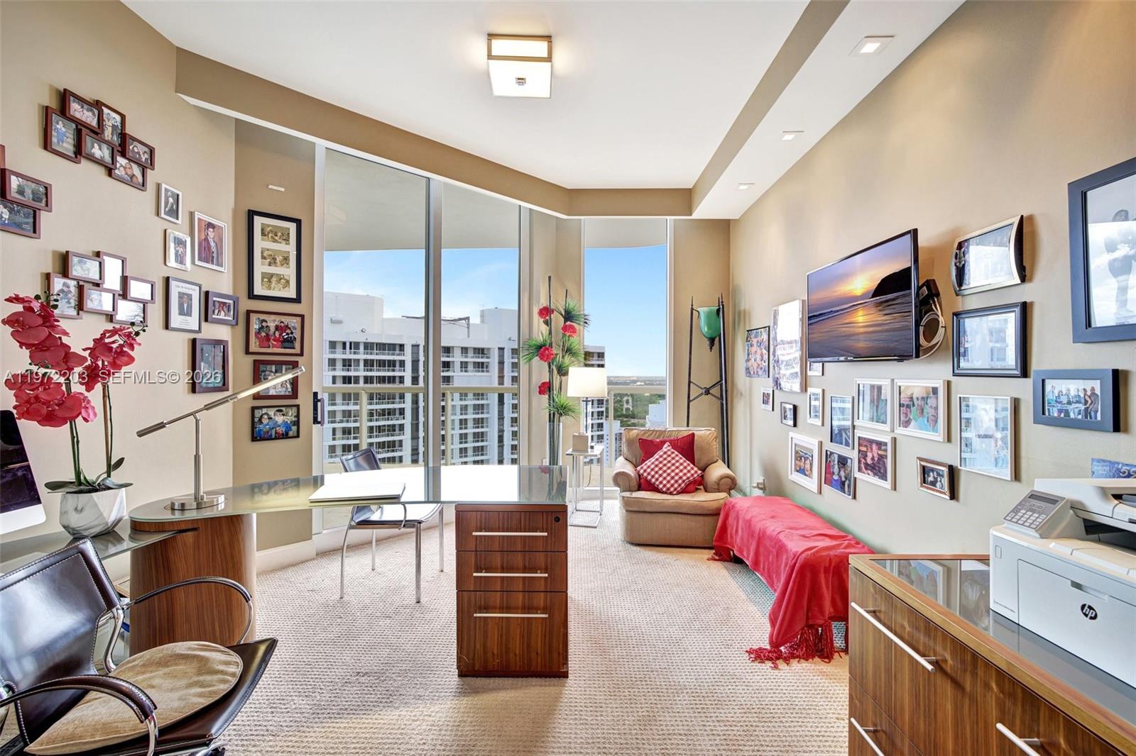 21200 Point Pl Unit: PH2804