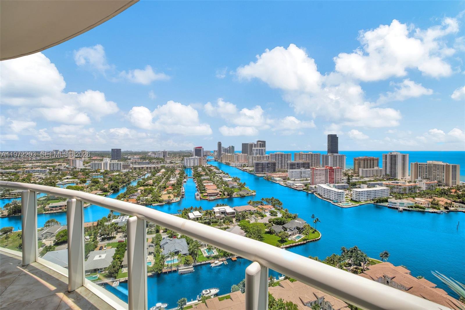 21200 Point Pl Unit: PH2804