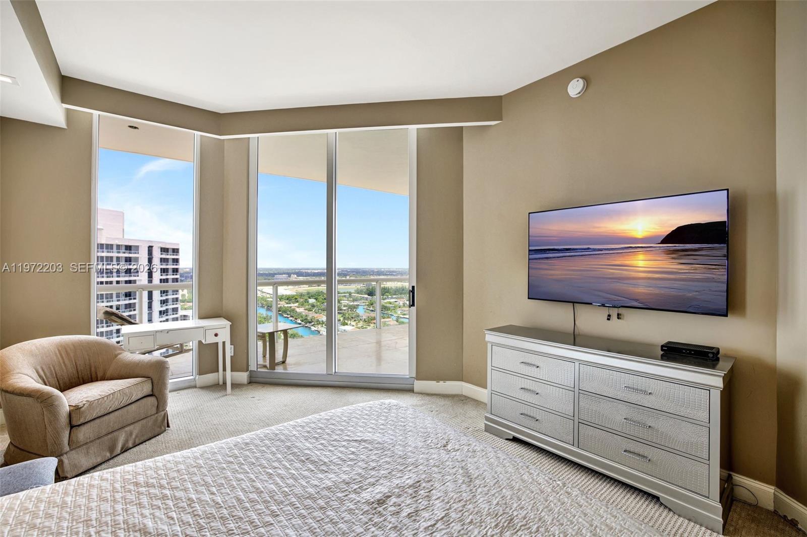 21200 Point Pl Unit: PH2804