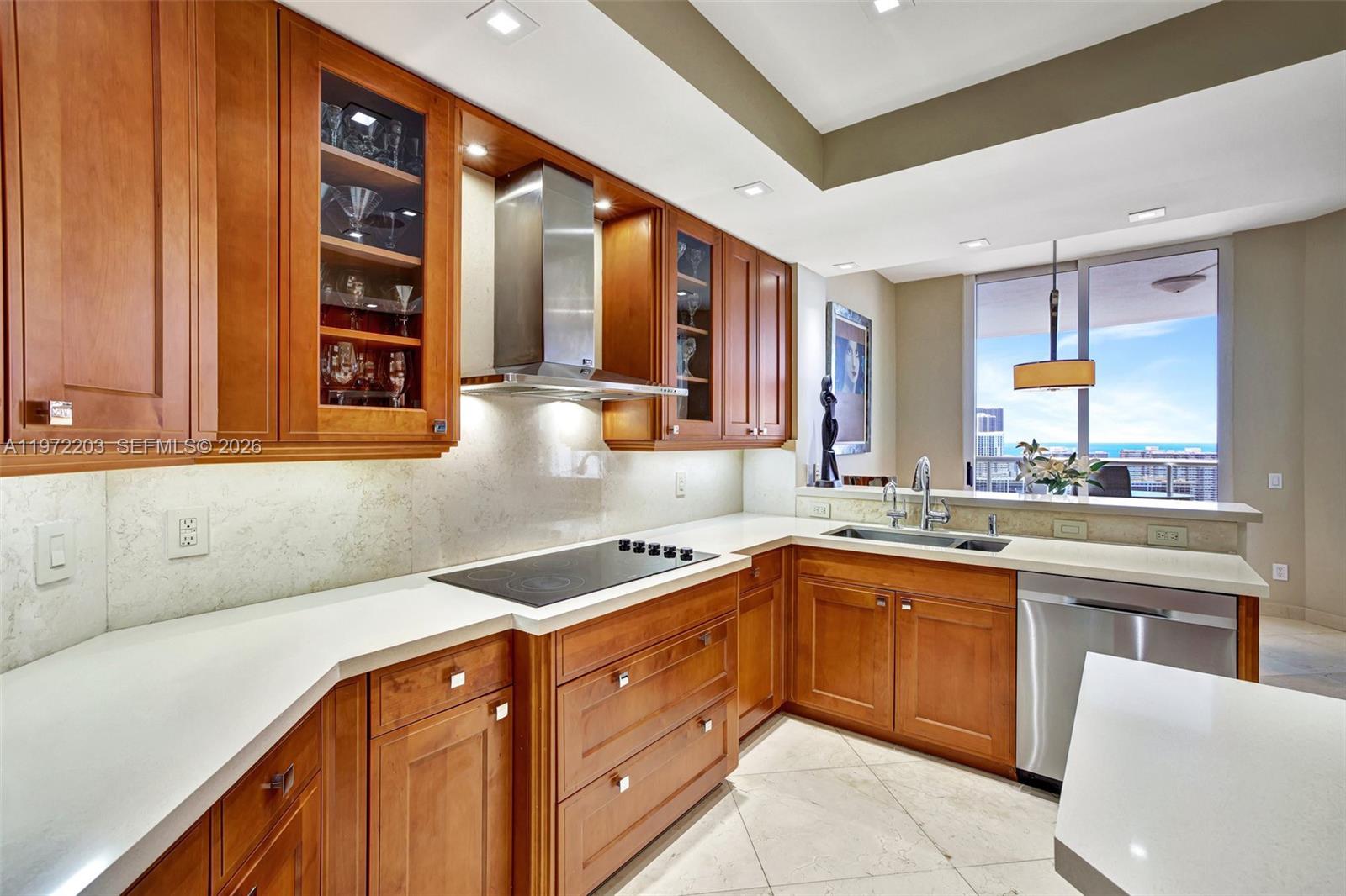 21200 Point Pl Unit: PH2804