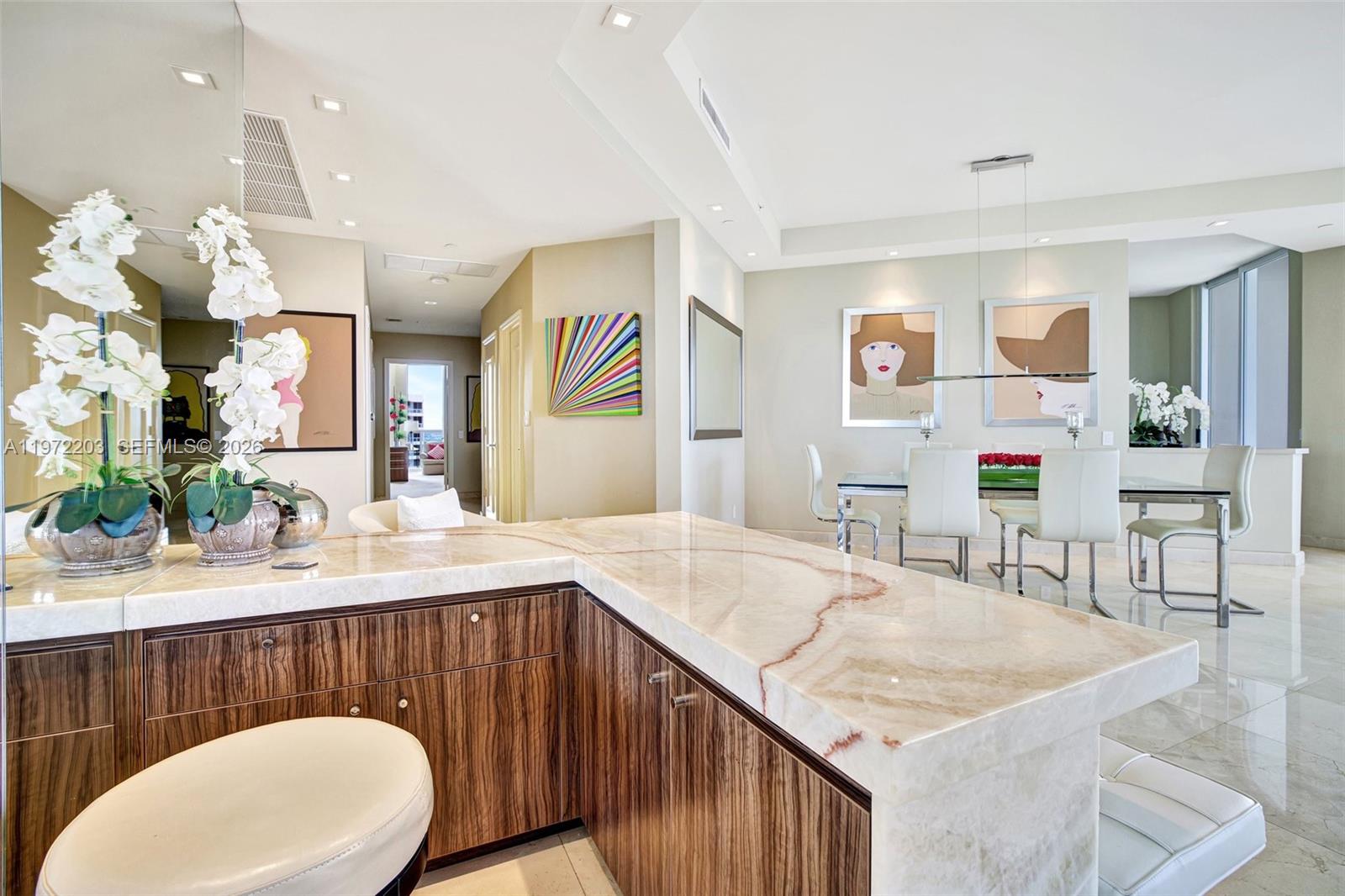 21200 Point Pl Unit: PH2804
