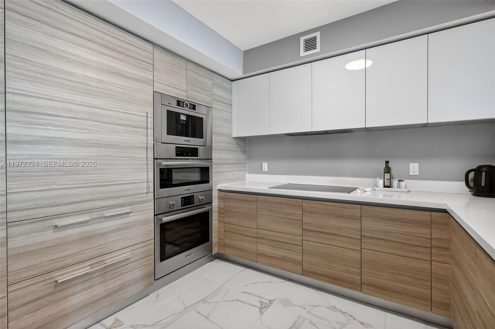 300 Sunny Isles Blvd # 804 Unit: 4-804